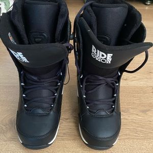 RIDE Orion Snowboard boots. Men’s 8 (USA). Black. Gently used.
